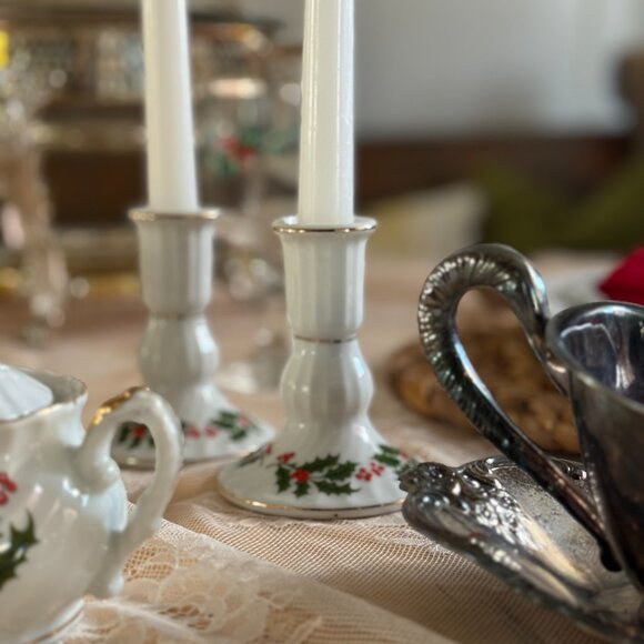 Vintage Christmas Creamer, Sugar Bowl & 2 Candle Holders Set Made in Japan - Picture 4 of 8